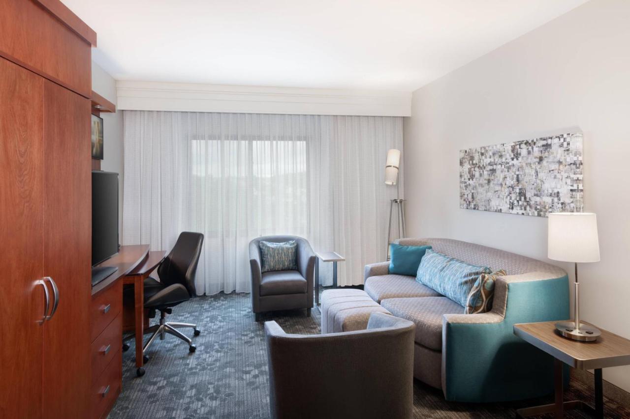 Courtyard By Marriott Pittsburgh Washington Meadow Lands Hotel Buitenkant foto