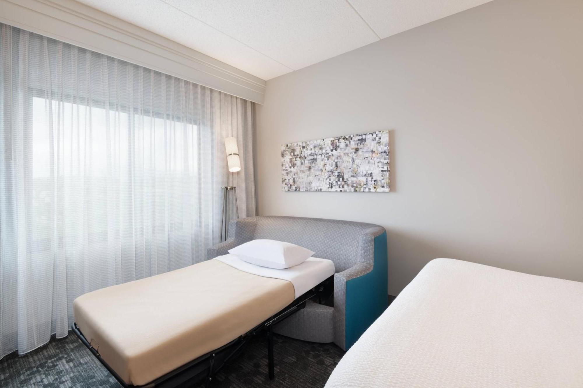 Courtyard By Marriott Pittsburgh Washington Meadow Lands Hotel Buitenkant foto