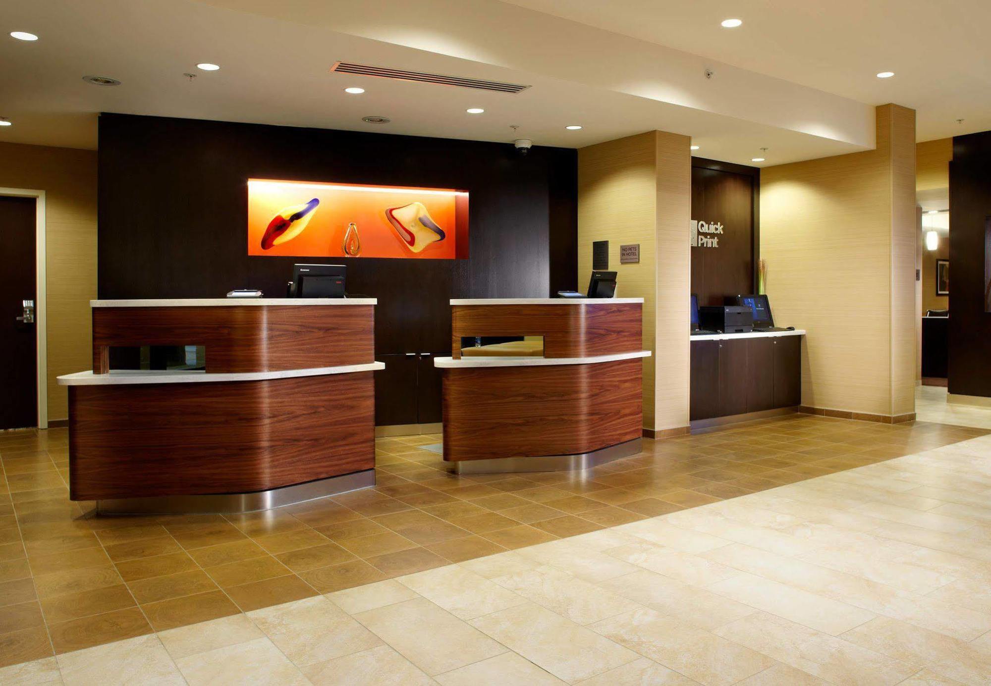 Courtyard By Marriott Pittsburgh Washington Meadow Lands Hotel Buitenkant foto