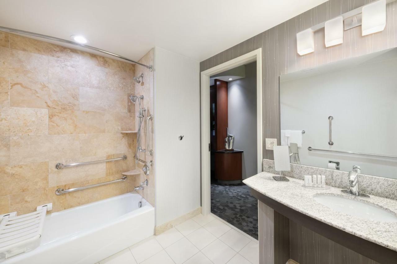 Courtyard By Marriott Pittsburgh Washington Meadow Lands Hotel Buitenkant foto
